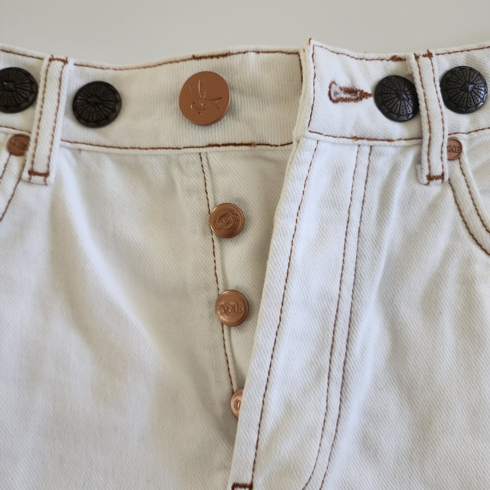 One Teaspoon Bandits High Waist Studded Denim Shorts White Beauty Size 25 - Picture 4 of 11
